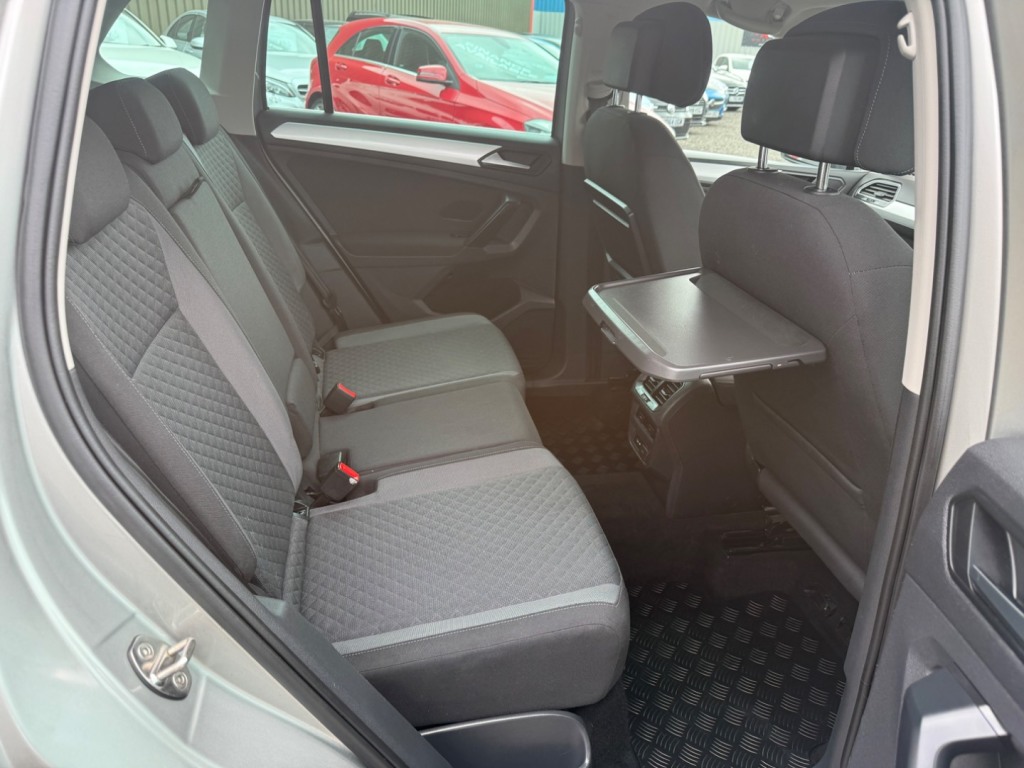 Used Volkswagen Tiguan 2018 for sale - 78212349: Photo 10