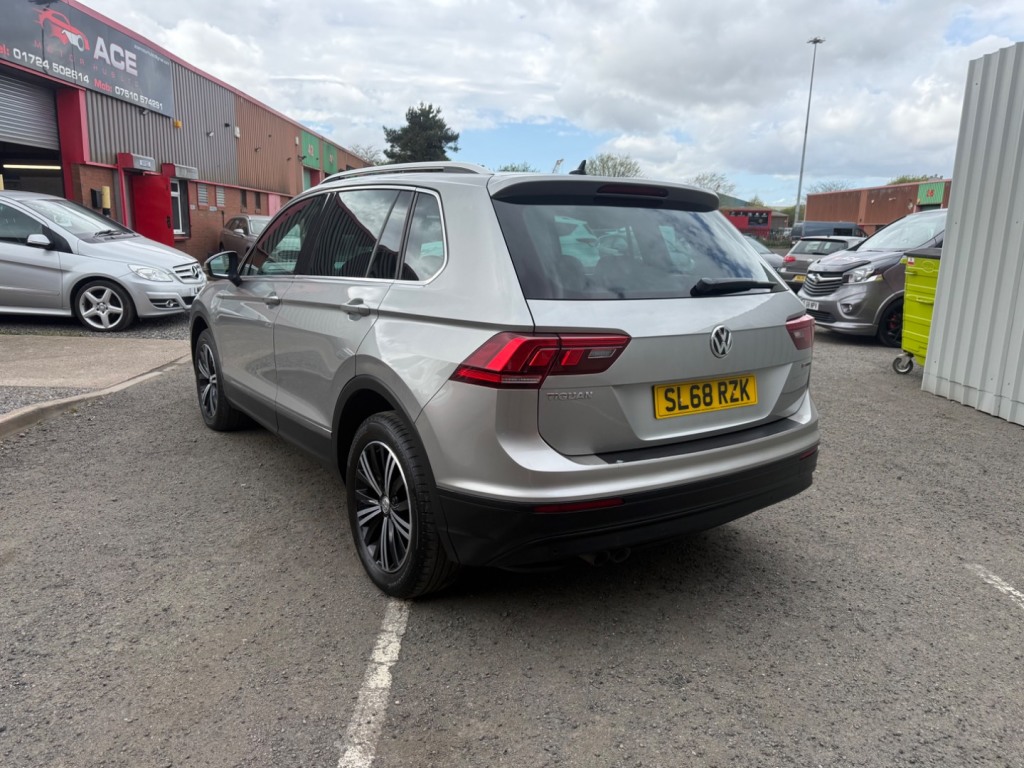 Used Volkswagen Tiguan 2018 for sale - 78212349: Photo 3