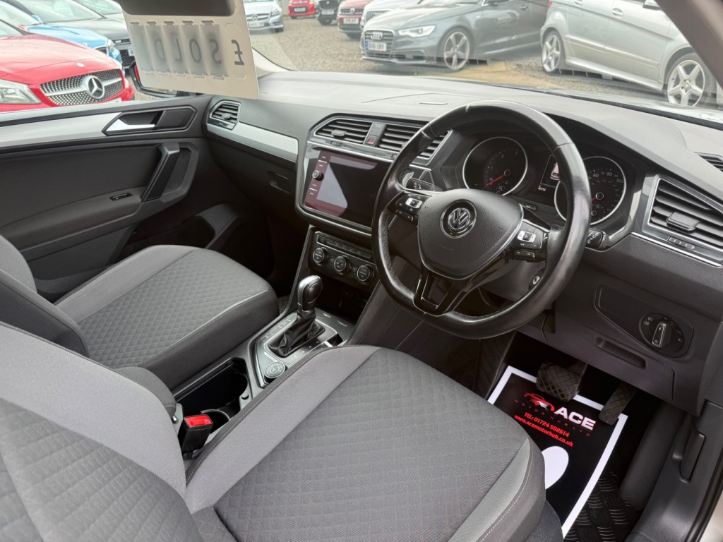 Used Volkswagen Tiguan 2018 for sale - 78212349: Photo 8