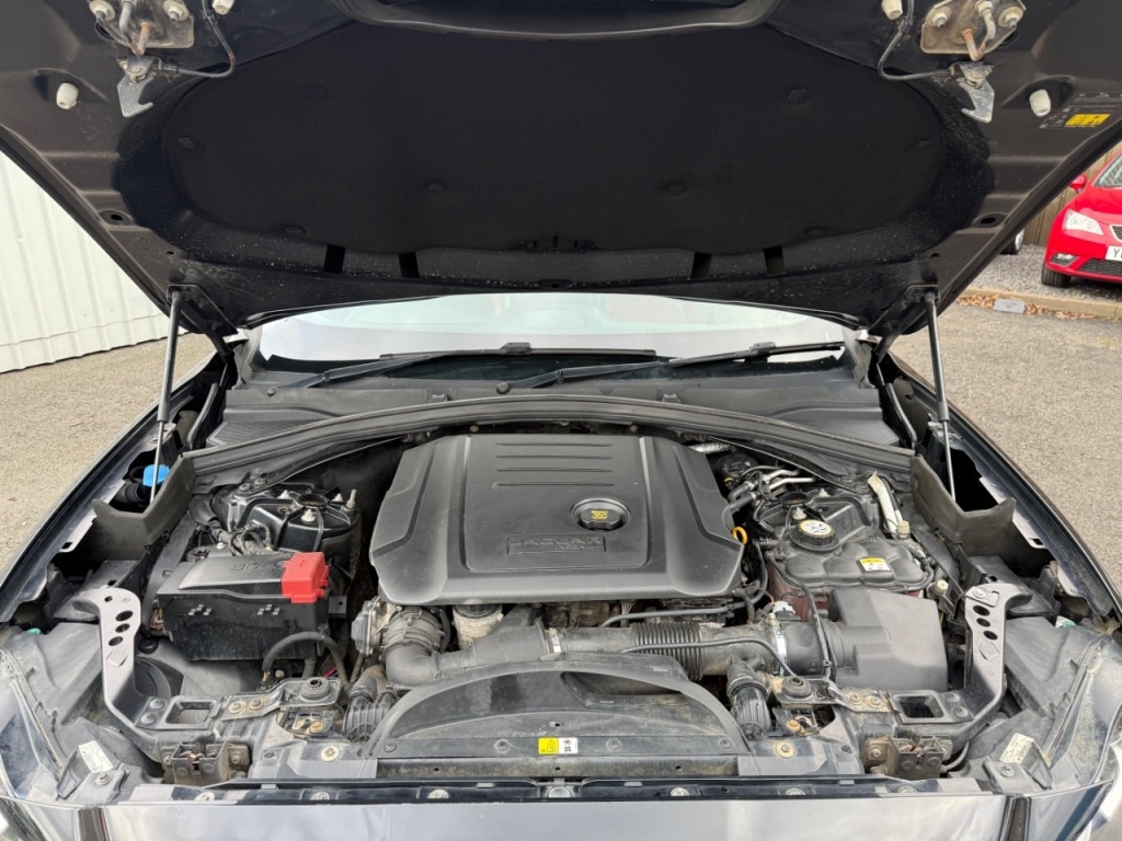 Used Jaguar F-Pace 2016 for sale - 76616957: Photo 13