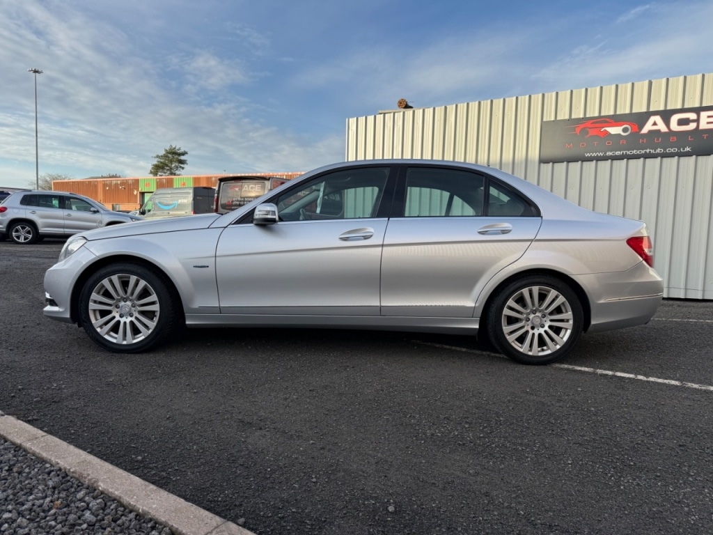 Used Mercedes-Benz C Class 2012 for sale - 76836115: Photo 2