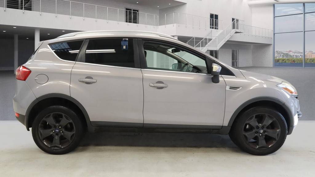 Used Ford Kuga 2011 for sale - 77733545: Photo 2
