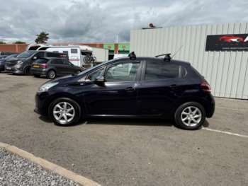 Used Peugeot 208 2014 for sale - 74805821: Photo