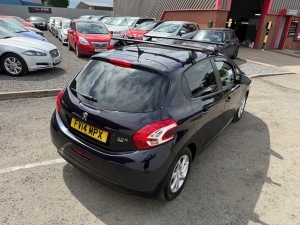 Used Peugeot 208 2014 for sale - 74805821: Photo 5