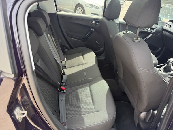 Used Peugeot 208 2014 for sale - 74805821: Photo 9