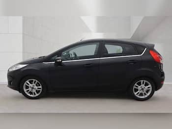 Used Ford Fiesta 2015 for sale - 79649773: Photo