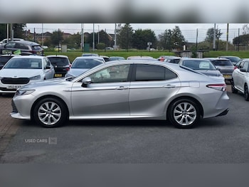 Used Toyota Camry 2021 for sale - 76350060: Photo