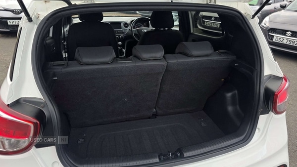 Used Hyundai i10 2018 for sale - 76378283: Photo 16