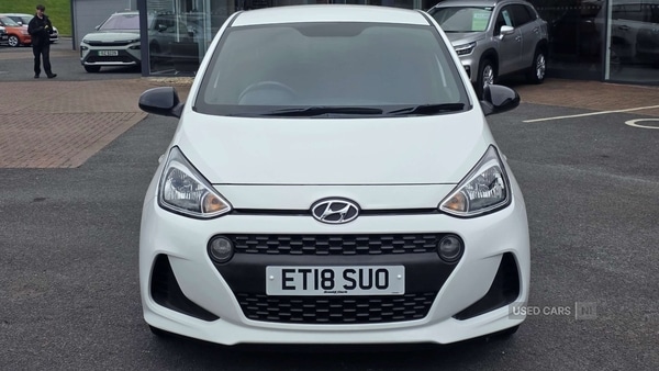 Used Hyundai i10 2018 for sale - 76378283: Photo 2