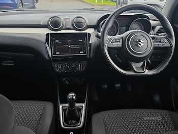 Used Suzuki Swift 2022 for sale - 78831161: Photo