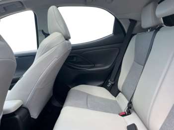 Used Toyota Yaris 2023 for sale - 74974965: Photo