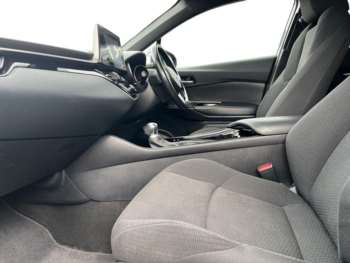 Used Toyota C-HR 2019 for sale - 74871626: Photo