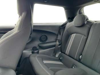 Used MINI Hatch 2023 for sale - 74210324: Photo