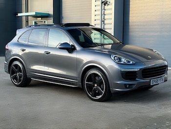 Used Porsche Cayenne 2016 for sale - 77130892: Photo