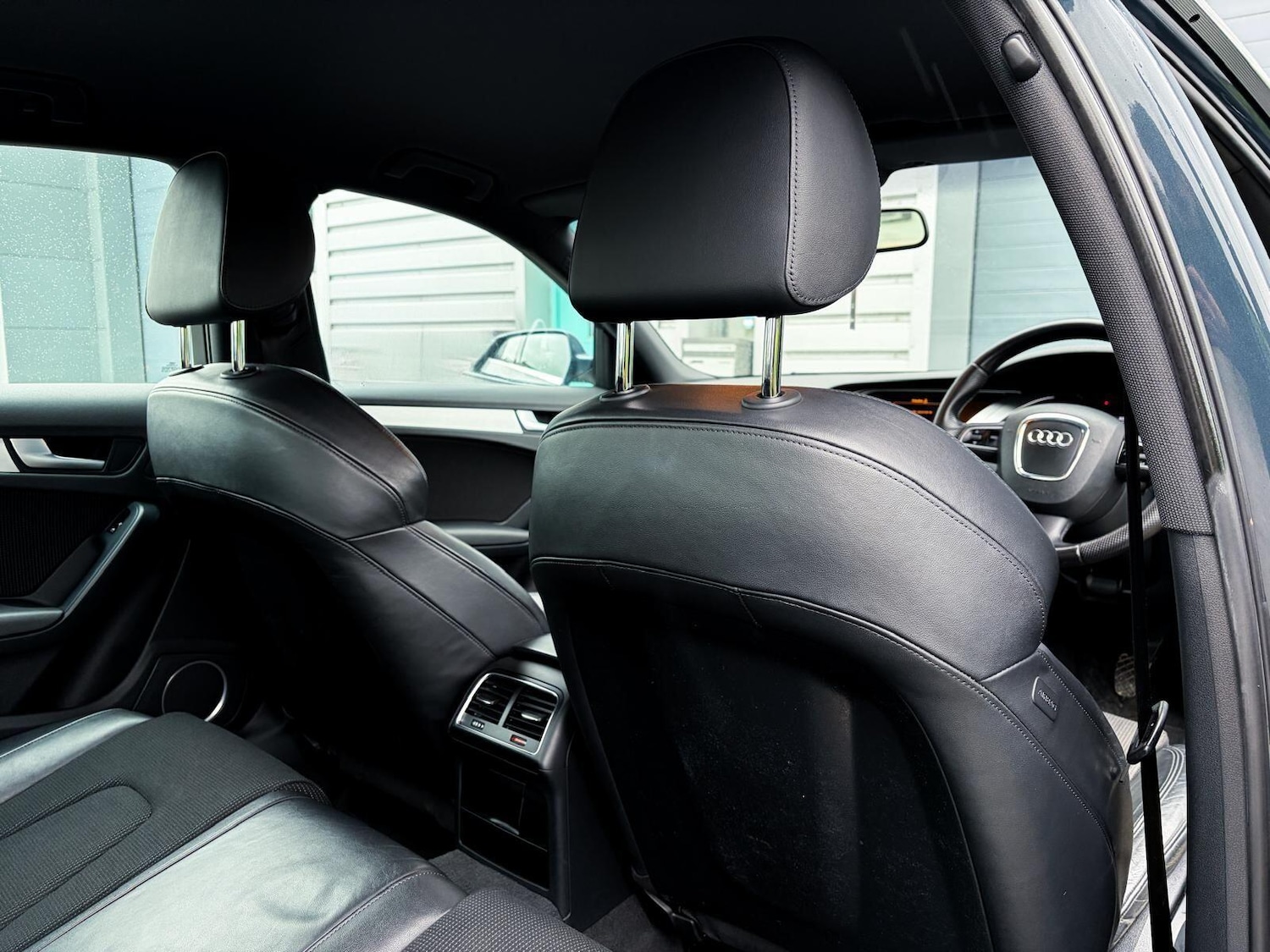 Used Audi A4 2011 for sale - 77279214: Photo 23