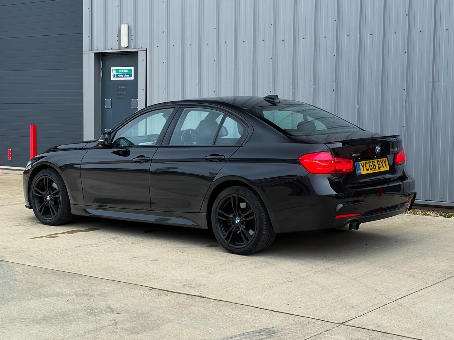 Used BMW 3 Series for sale - 77267810: Photo 11