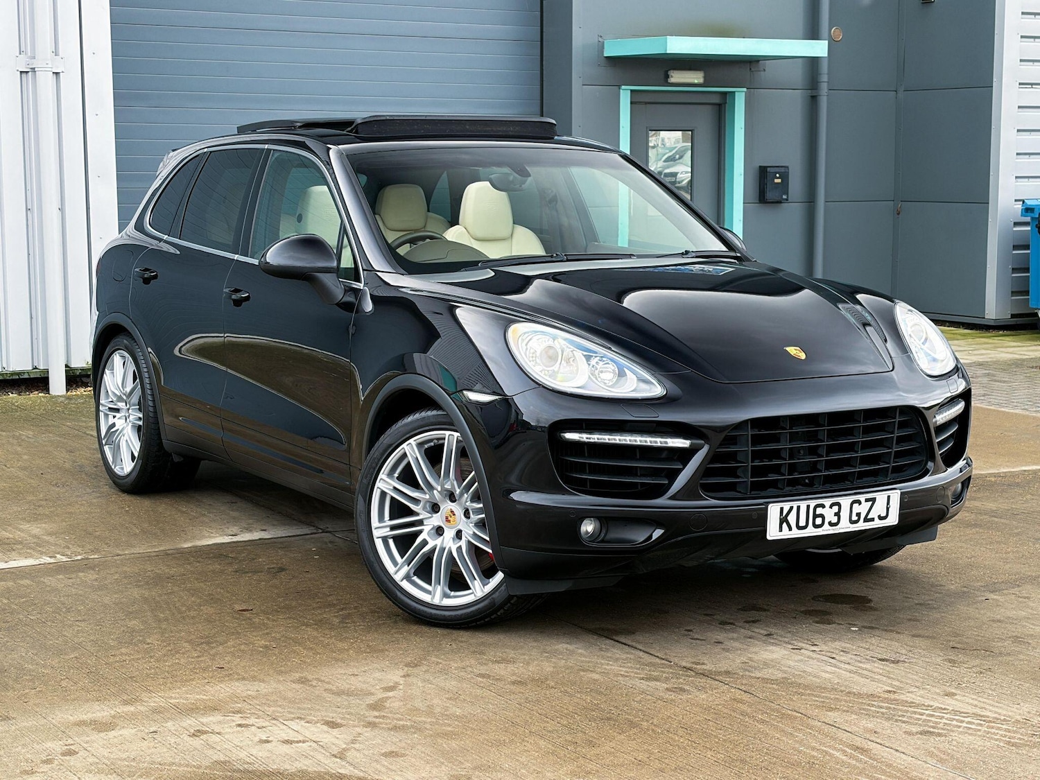 Used Porsche Cayenne 2013 for sale - 77484592: Photo 3