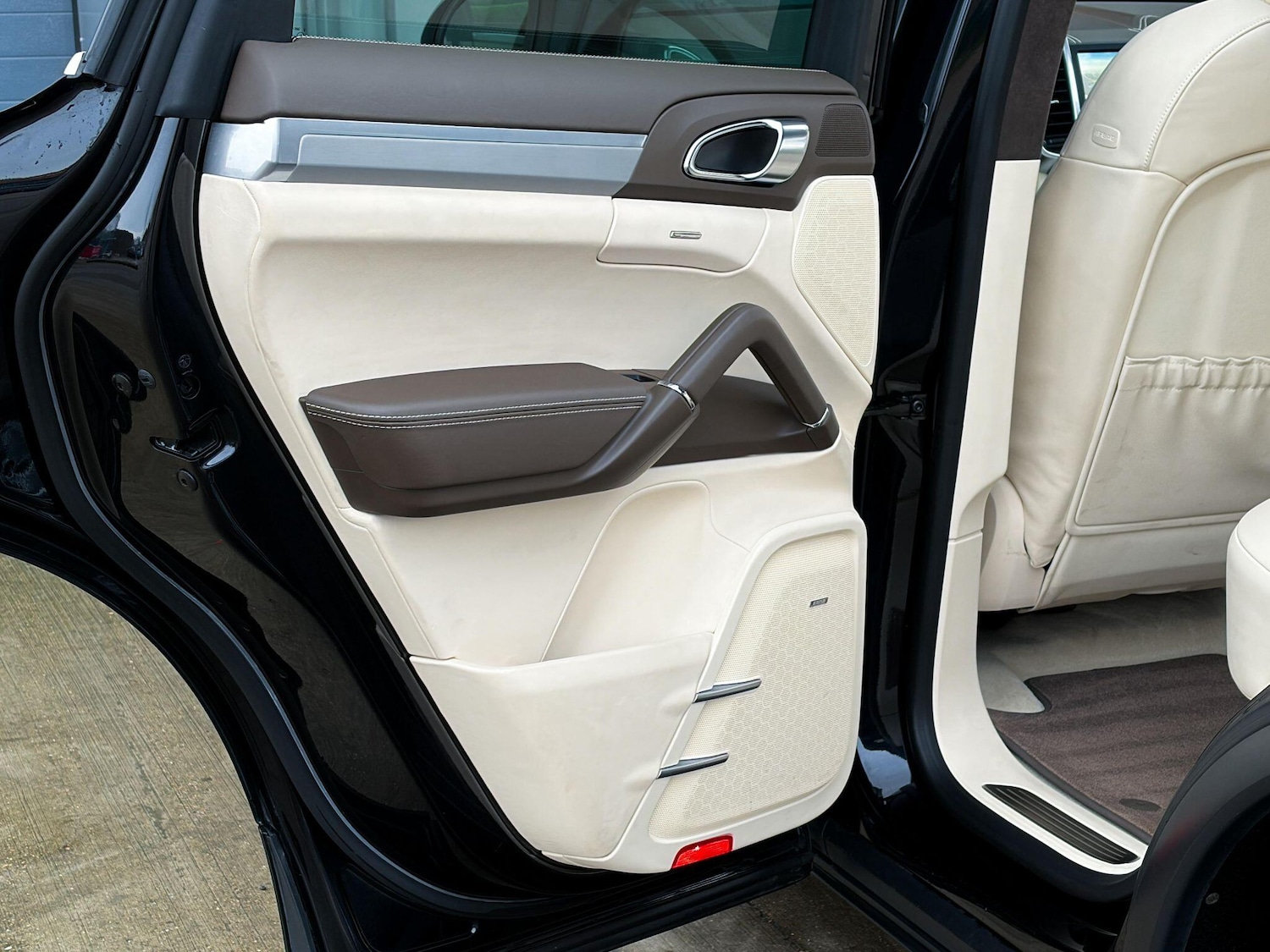 Used Porsche Cayenne 2013 for sale - 77484592: Photo 30