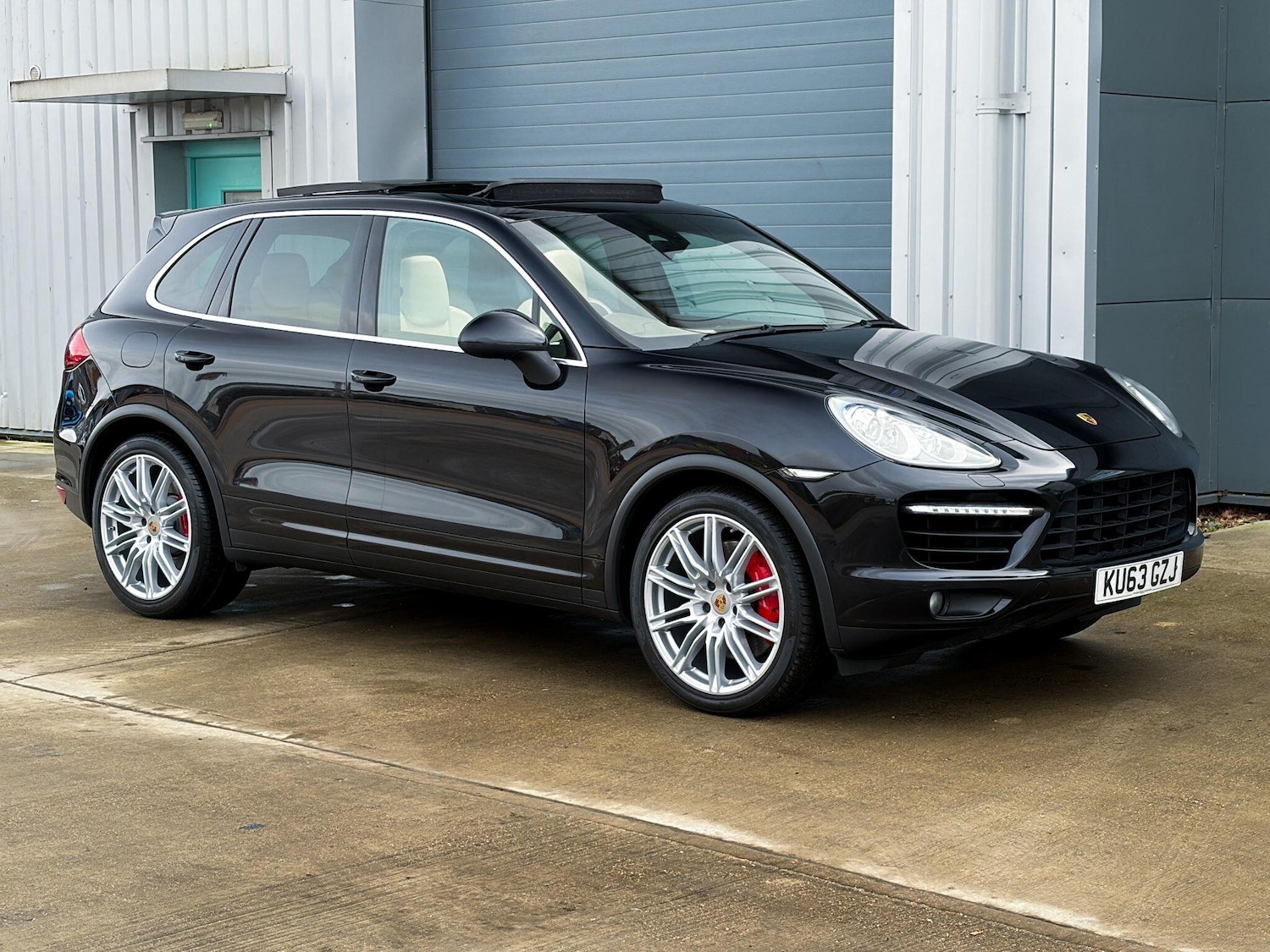 Used Porsche Cayenne 2013 for sale - 77484592: Photo 4