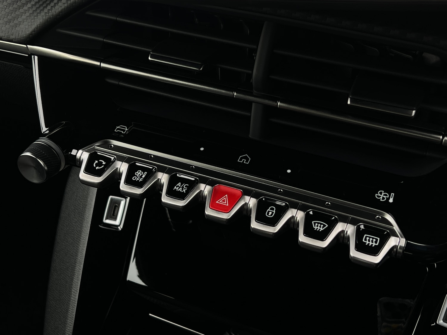 Used Peugeot 208 2025 for sale - 76373927: Photo 23