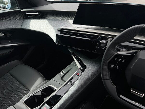 Used Peugeot 3008 2025 for sale - 76311074: Photo 23