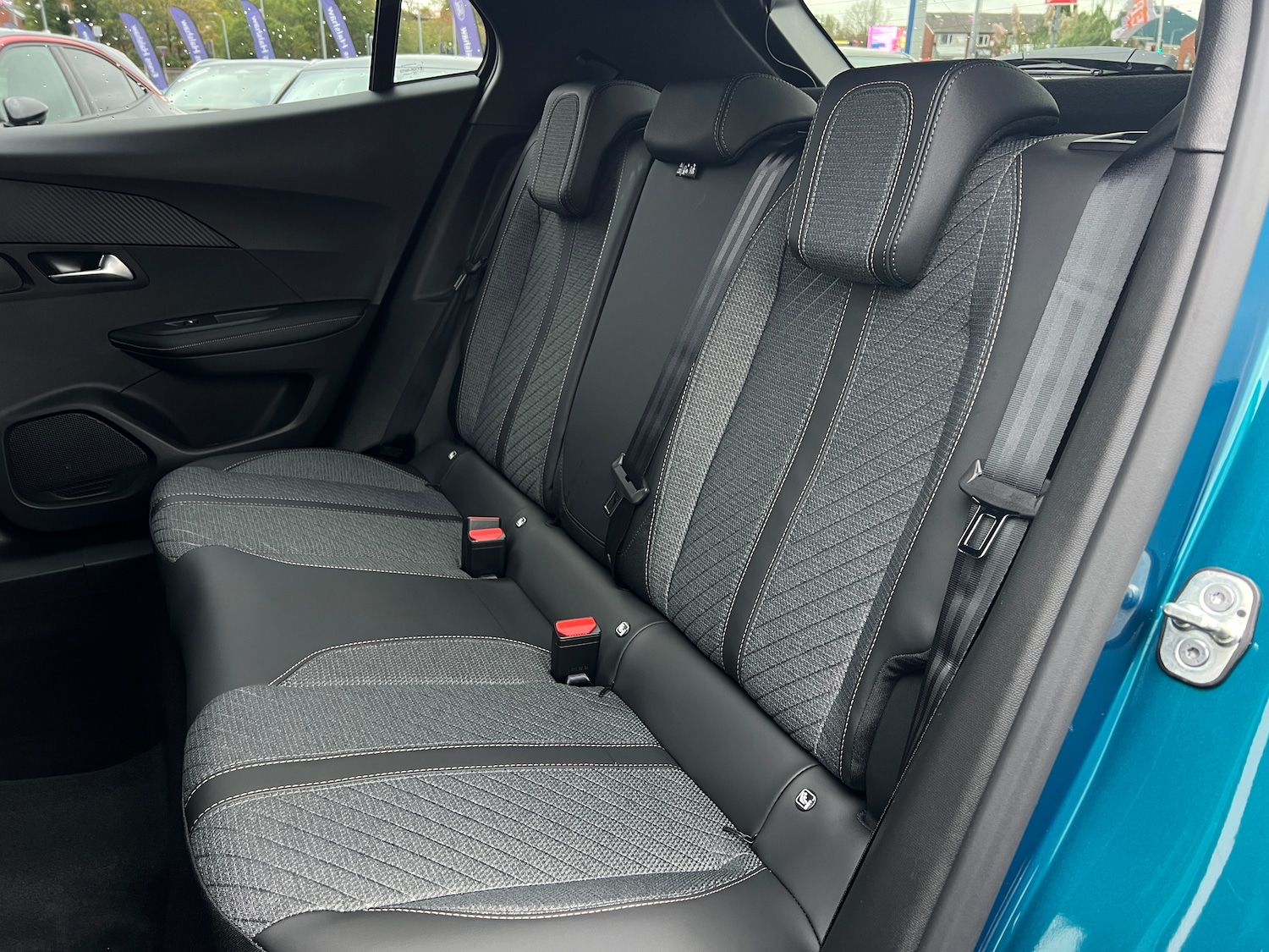 Used Peugeot 2008 2025 for sale - 76316623: Photo 8