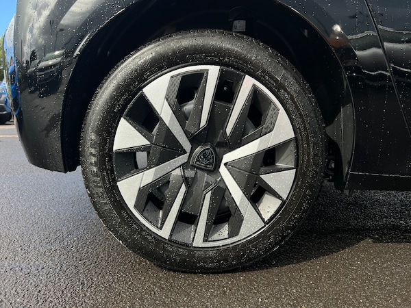 Used Peugeot 208 2025 for sale - 75823841: Photo 12