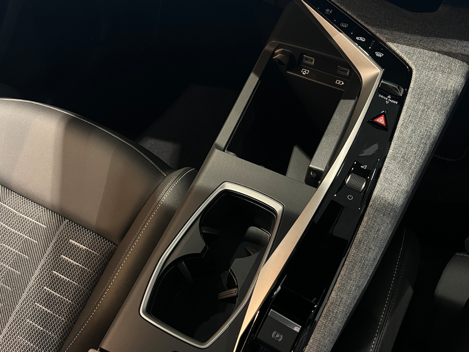 Used Peugeot 3008 2025 for sale - 76777518: Photo 29