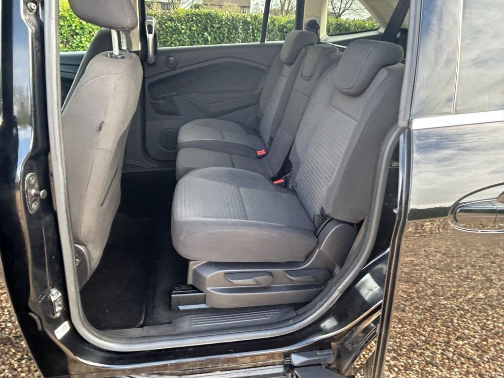 Used Ford Grand C-Max 2016 for sale - 77642847: Photo 26