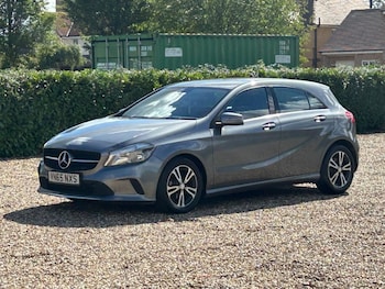 Used Mercedes-Benz A-Class 2015 for sale - 75937595: Photo