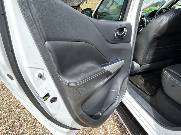 Used Nissan Navara 2020 for sale - 75433210: Photo 25