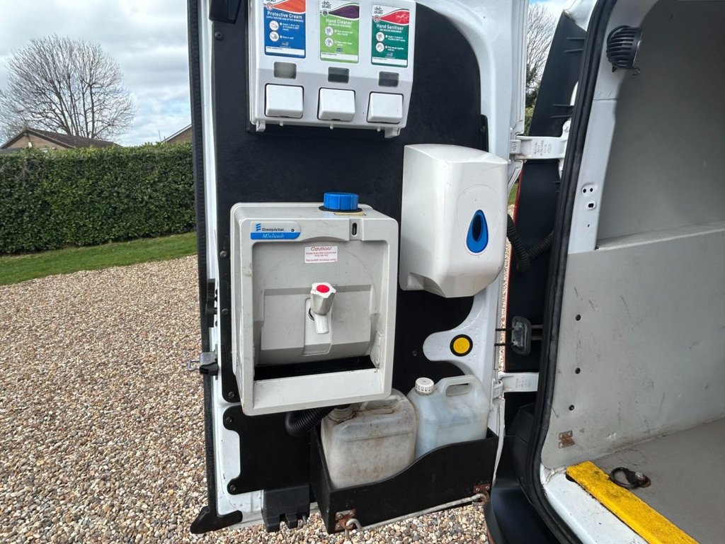 Used Ford Transit Connect 2018 for sale - 78111224: Photo 15