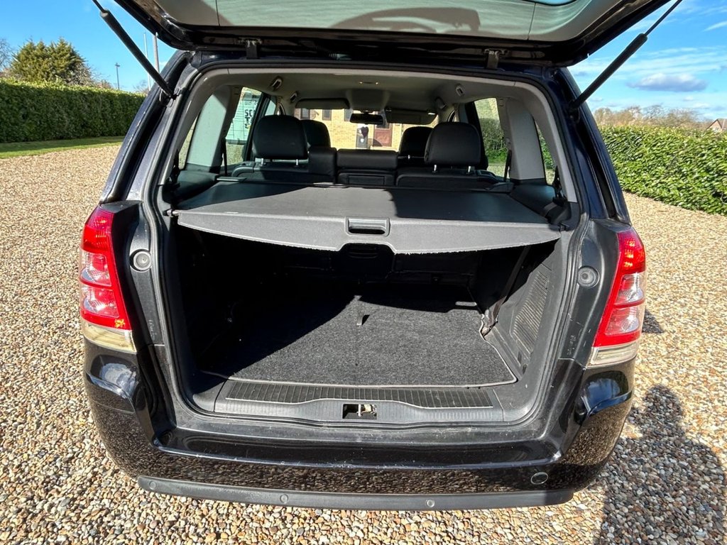 Used Vauxhall Zafira 2011 for sale - 78044683: Photo 28
