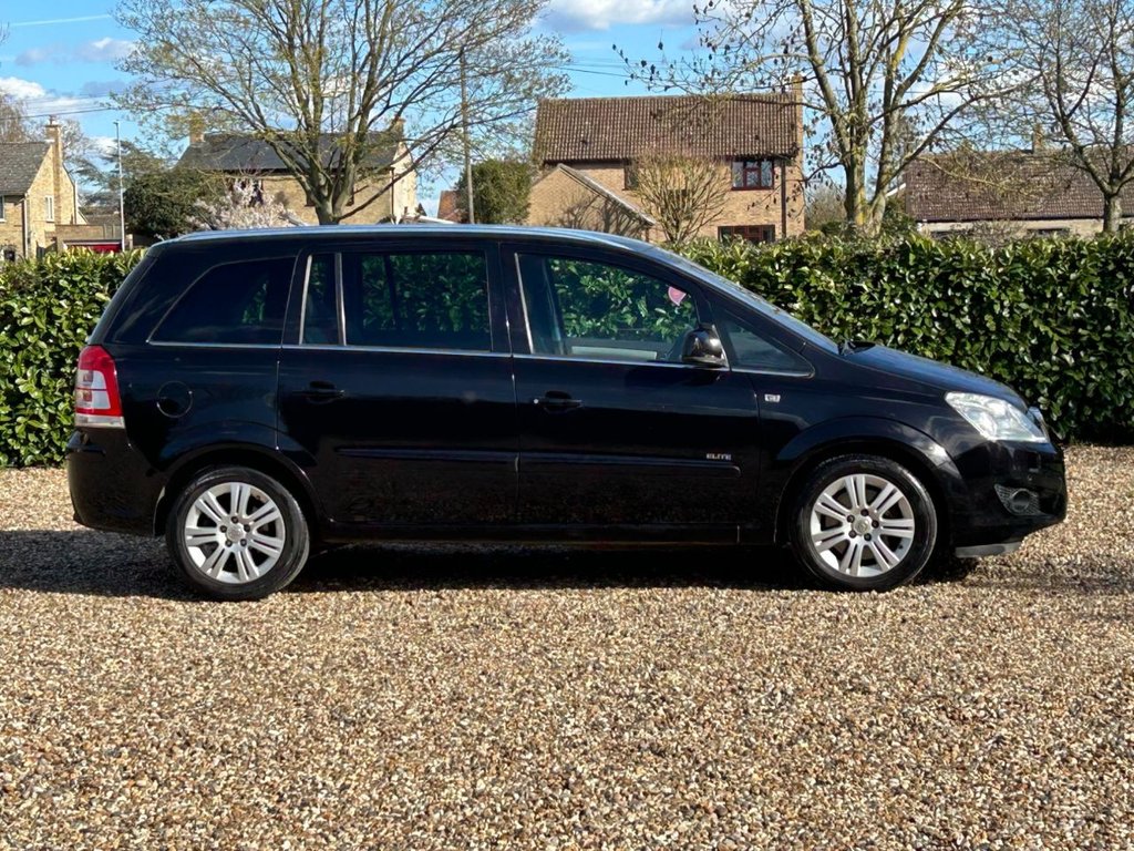 Used Vauxhall Zafira 2011 for sale - 78044683: Photo 41