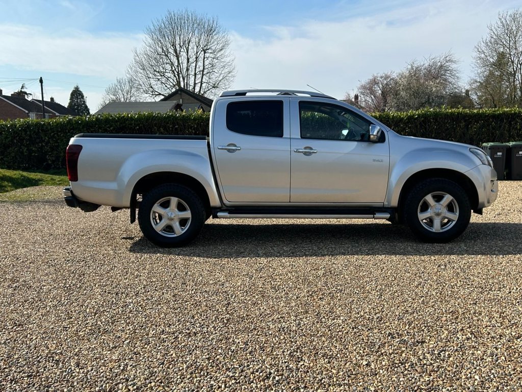 Used Isuzu D-Max 2017 for sale - 76791981: Photo 2