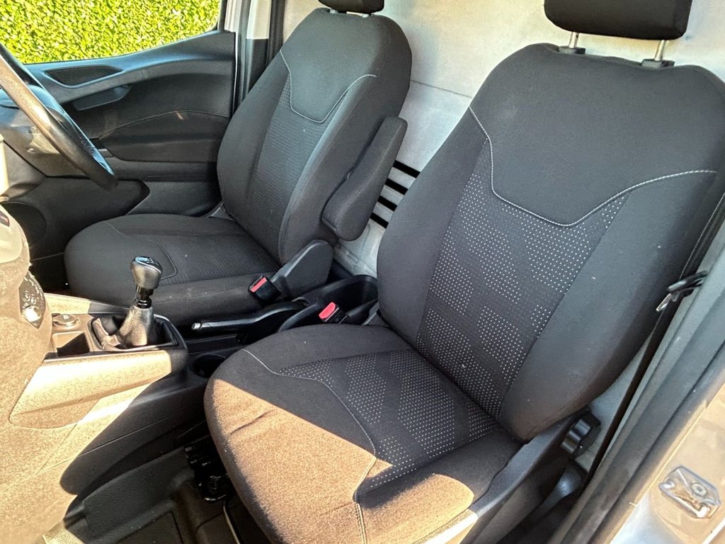 Used Ford Transit Courier 2020 for sale - 77941671: Photo 12