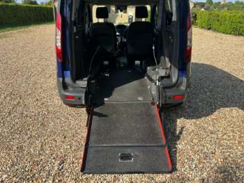 Used Ford Tourneo Connect 2017 for sale - 74535975: Photo