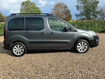 Used Peugeot Partner Tepee 2017 for sale - 79778193: Photo
