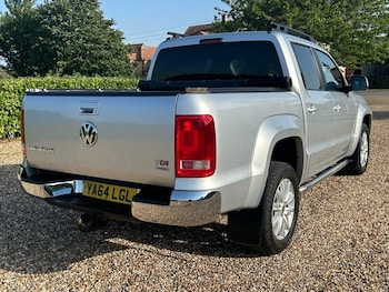 Used Volkswagen Amarok 2015 for sale - 79000981: Photo