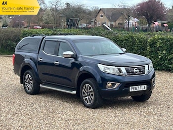 Used Nissan Navara 2017 for sale - 78256215: Photo