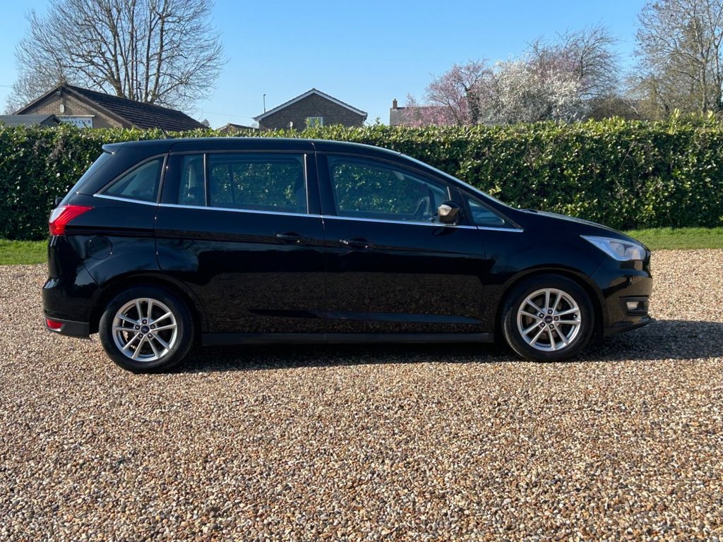 Used Ford Grand C-Max 2018 for sale - 77765341: Photo 2