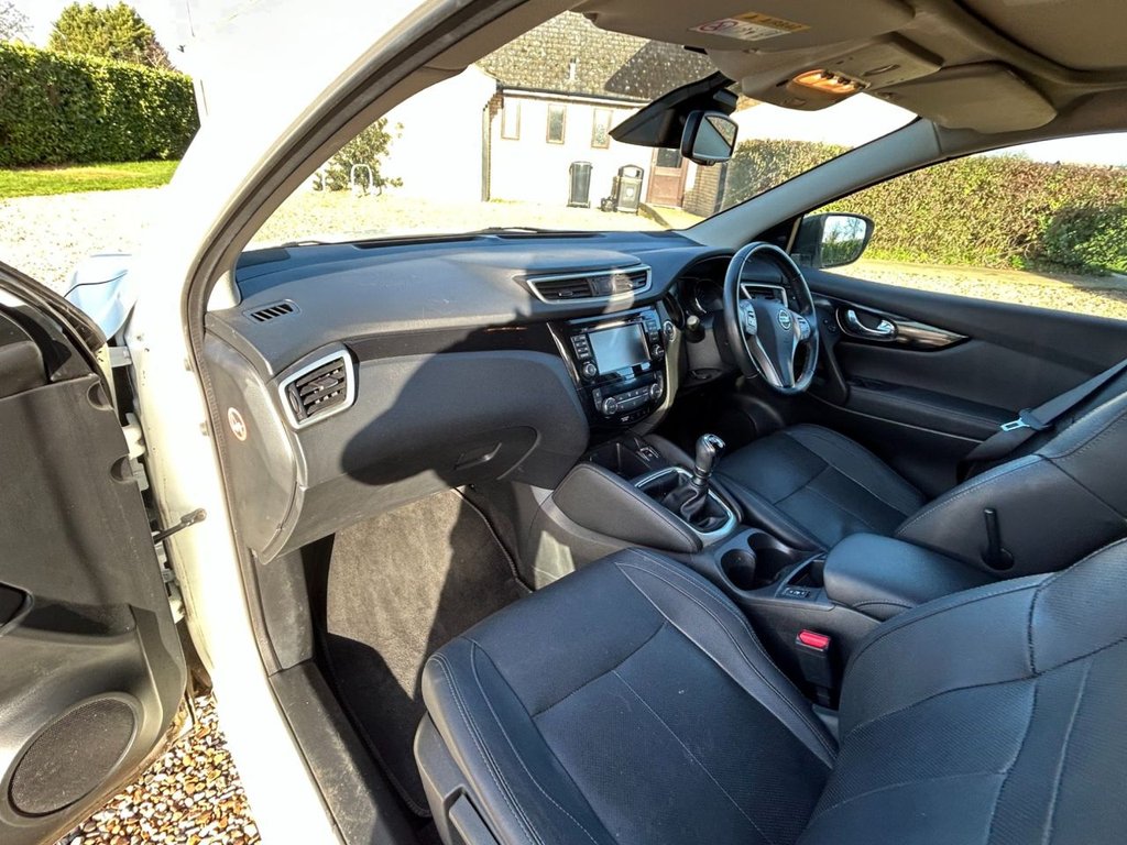 Used Nissan Qashqai 2017 for sale - 76610314: Photo 16