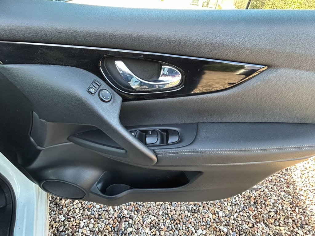 Used Nissan Qashqai 2017 for sale - 76610314: Photo 21