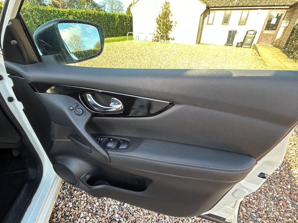 Used Nissan Qashqai 2017 for sale - 76610314: Photo 30