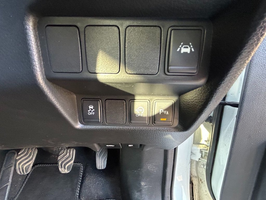 Used Nissan Qashqai 2017 for sale - 76610314: Photo 31