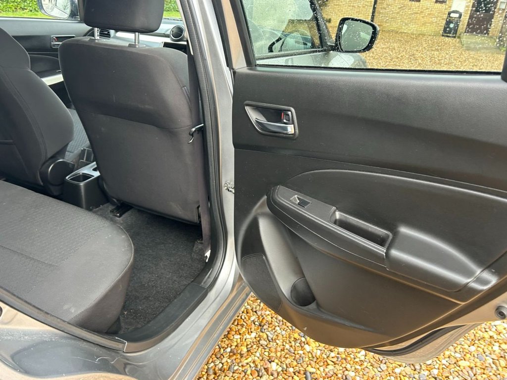 Used Suzuki Swift 2017 for sale - 77302572: Photo 30