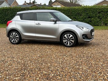 Used Suzuki Swift 2017 for sale - 77302572: Photo