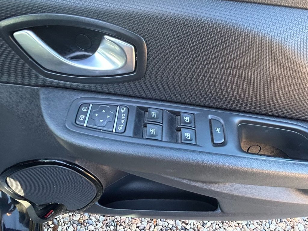 Used Renault Clio 2017 for sale - 78158378: Photo 34