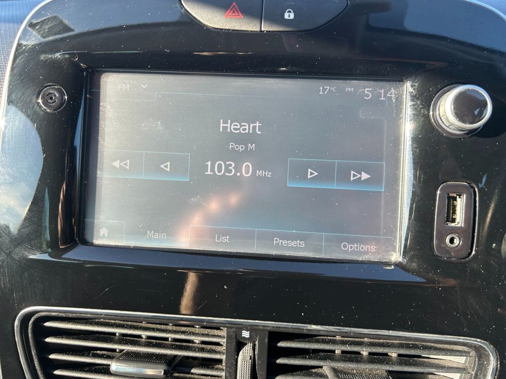 Used Renault Clio 2017 for sale - 78158378: Photo 40