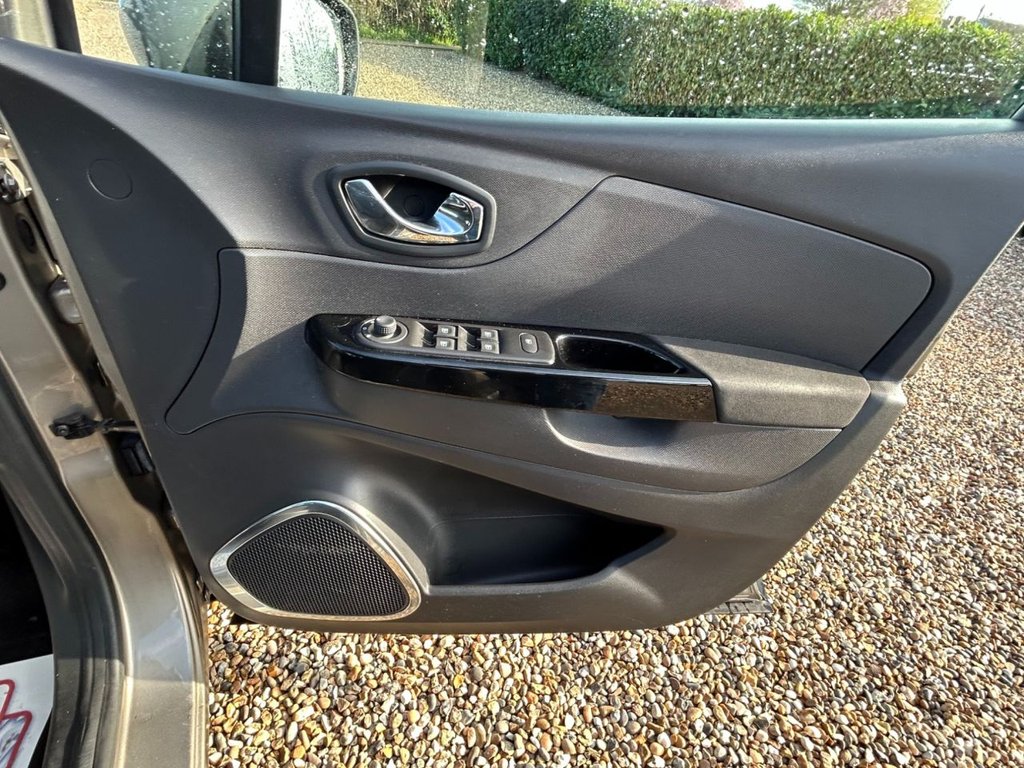 Used Renault Captur 2014 for sale - 77821474: Photo 39